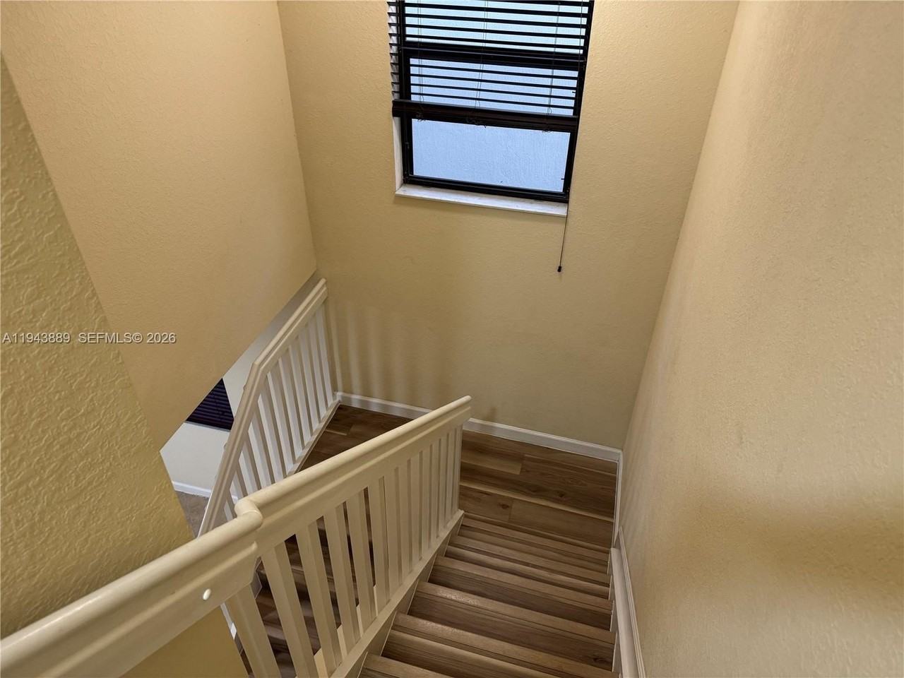 9132 Sw 227th Ln - Photo 7 of 50