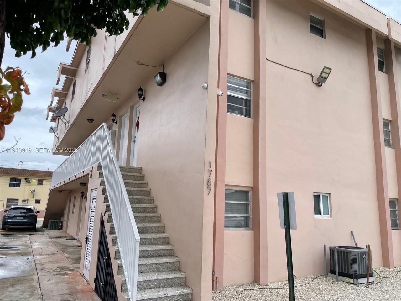 1787 Sw 7th St #4 - Photo 2 of 3