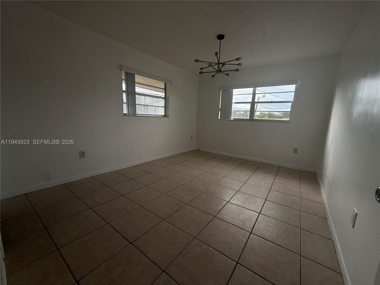 460 Eldron Dr #6 - Photo 6 of 15