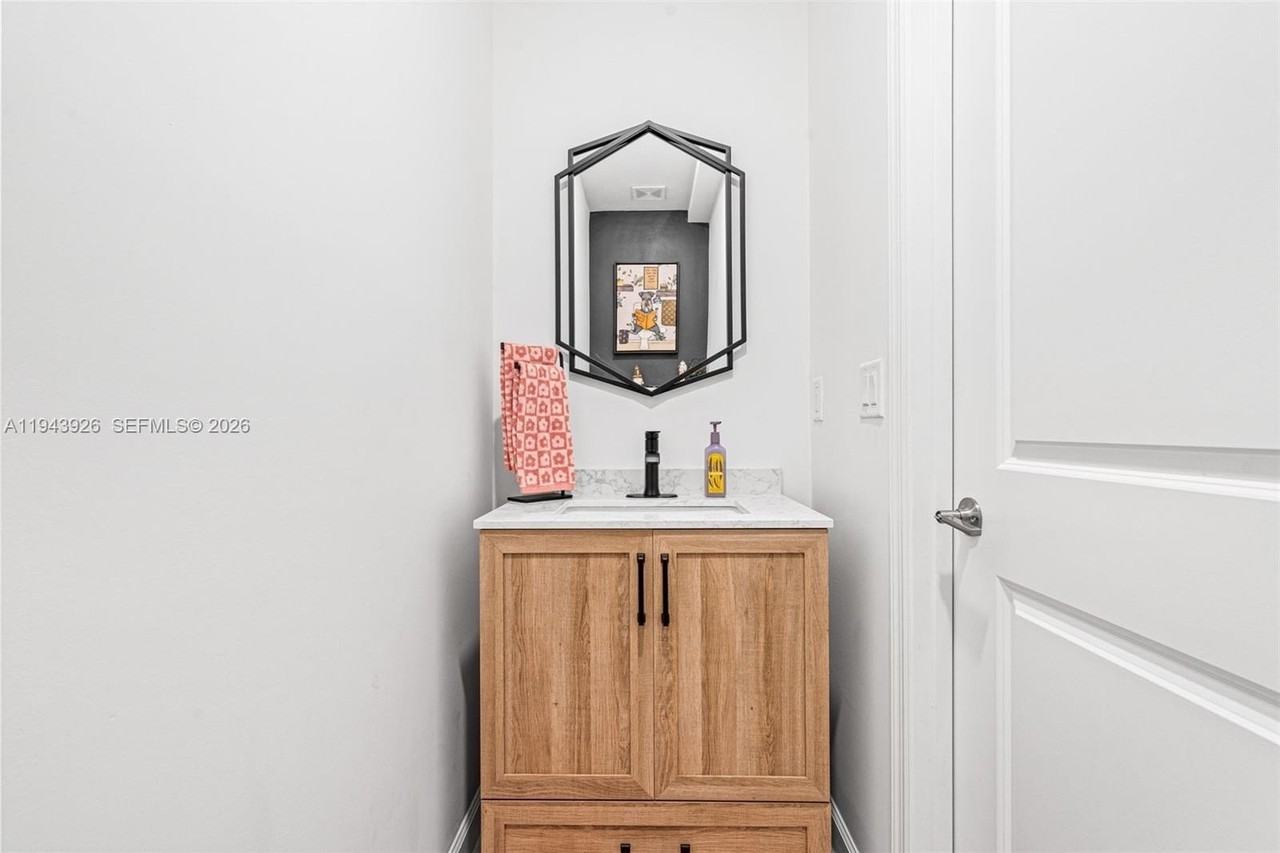 16276 Sw 291st St #16276 - Photo 7 of 21