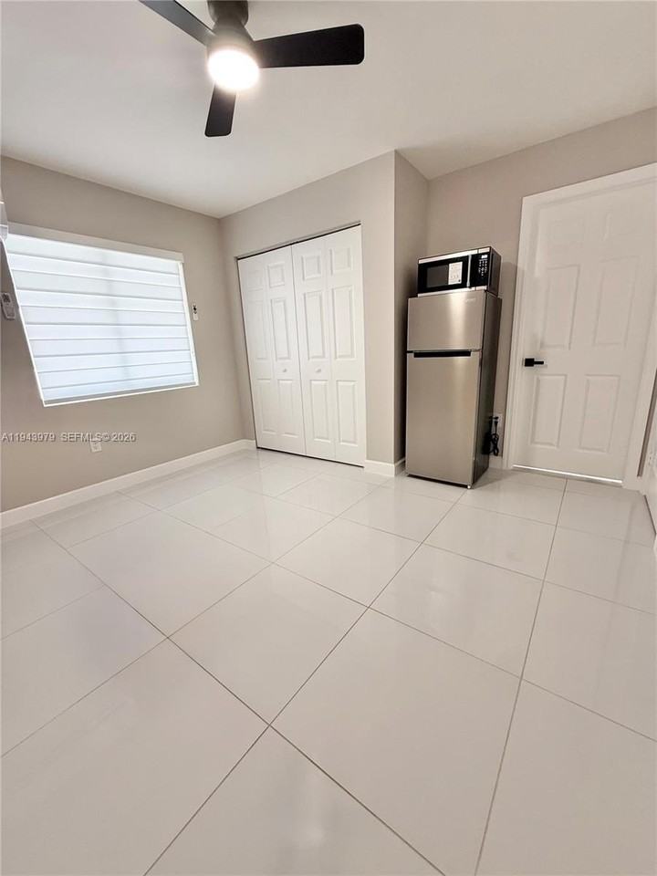 20530 Sw 316th St #A - Photo 5 of 7