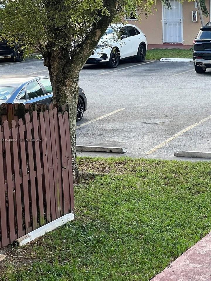 260 Nw 107th Ave #212 - Photo 3 of 12