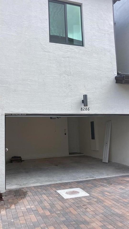 8286 Nw 43rd St #8286 - Photo 7 of 24