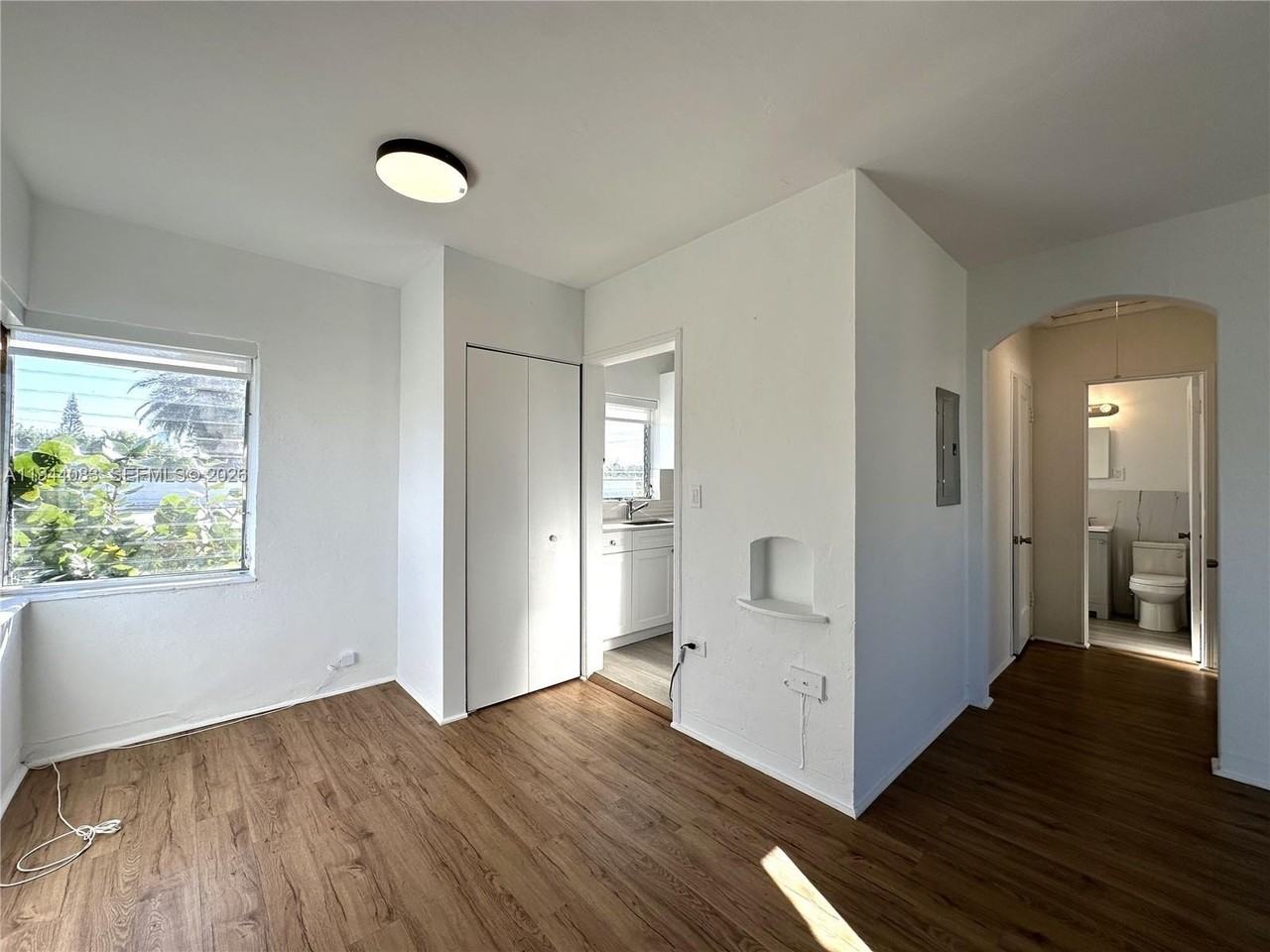 1910 Biarritz Dr #3 - Photo 5 of 23