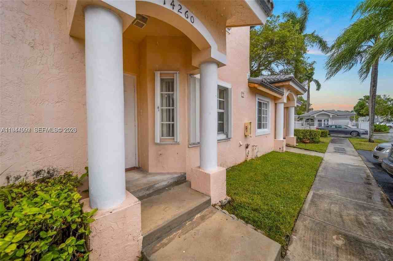 14260 Sw 121st Pl #11 - Photo 2 of 28