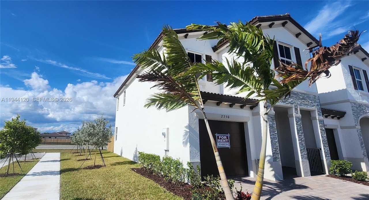 2750 Se 24th Ter #2750 - Photo 3 of 21