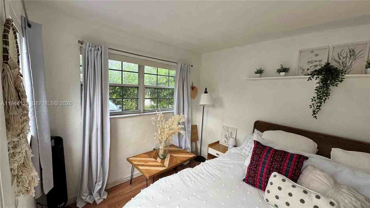 6238 Hayes St #1 - Photo 2 of 8