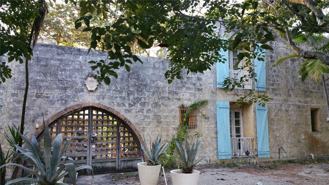 2728 Calusa St #B - Photo 1 of 1