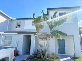 12168 Sw 268th Ln - Photo 1 of 1