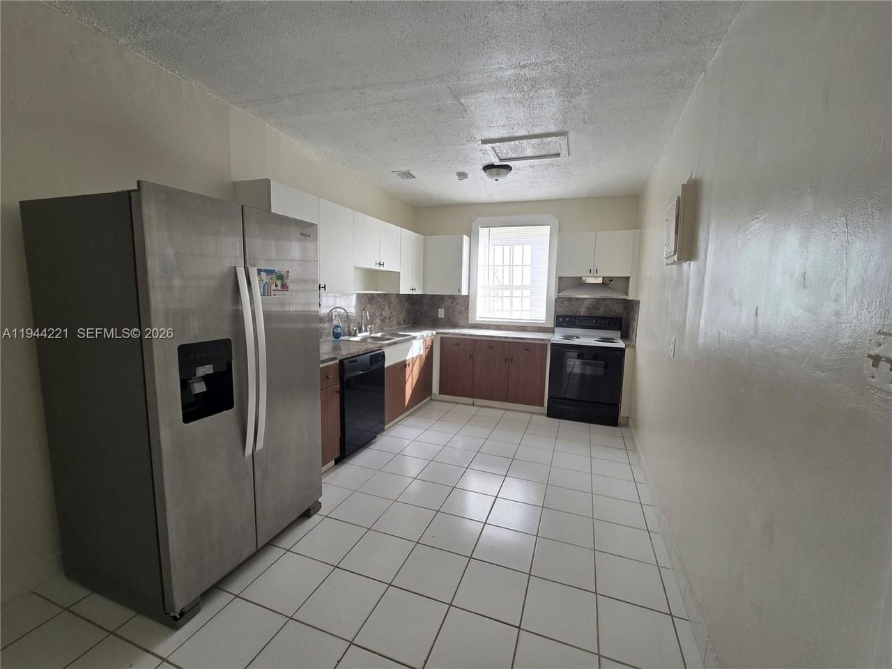 125 Nw 4th Ave #125 - Photo 3 of 35