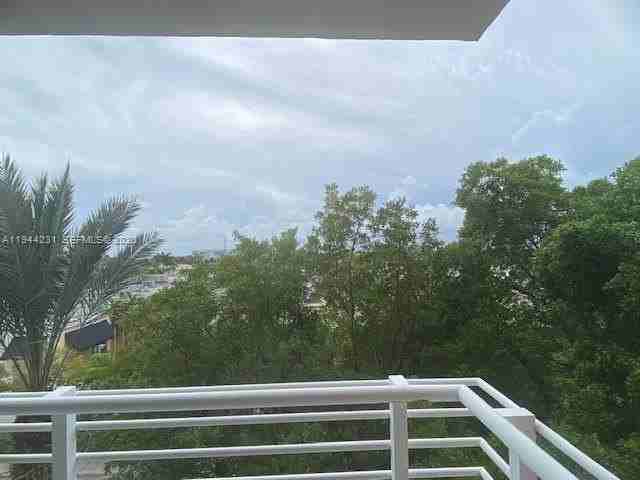 2775 Ne 187th St #407 - Photo 5 of 38