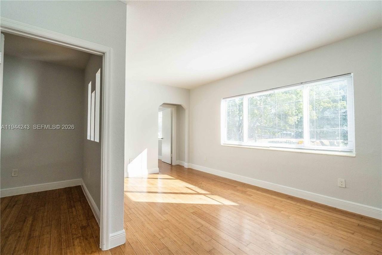 7301 Carlyle Ave #7 - Photo 5 of 16