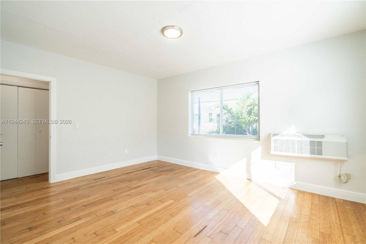 7301 Carlyle Ave #7 - Photo 7 of 16