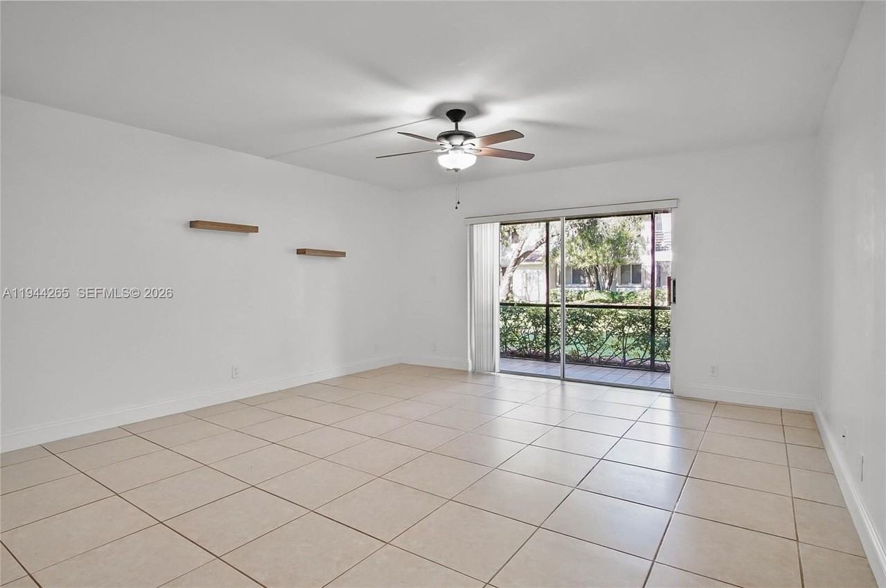 606 Gardens Dr #103 - Photo 6 of 37