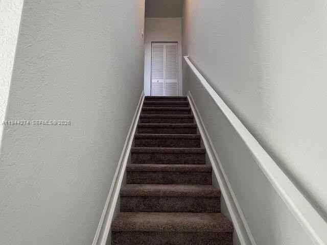 405 Se Crossoak Ln #405 - Photo 6 of 30