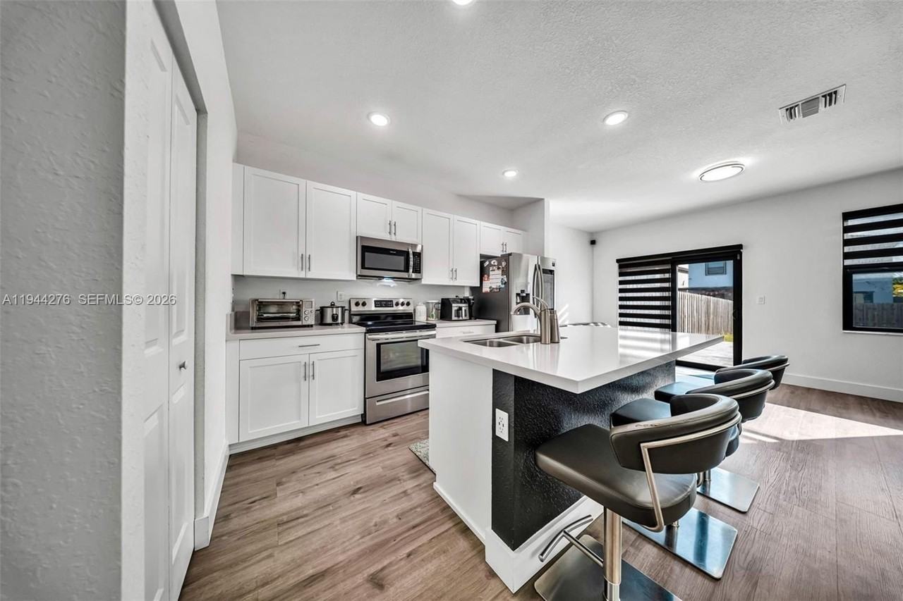 24985 Sw 107th Ct - Photo 6 of 20