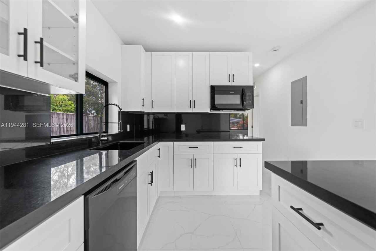 1671 Ne 174th St #1671 - Photo 7 of 21