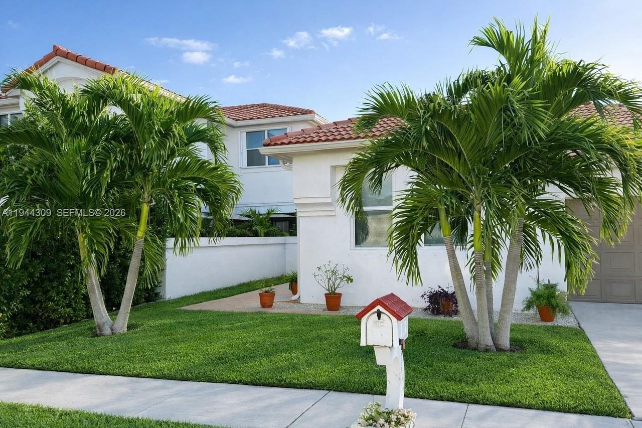 3038 Marion Ave - Photo 2 of 31