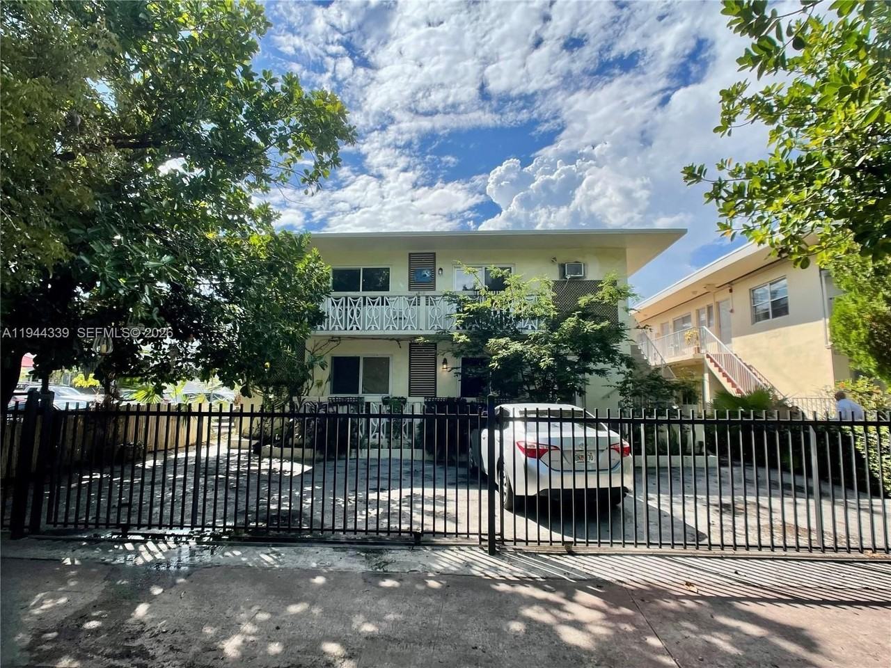 626 Meridian Ave #9 - Photo 2 of 18