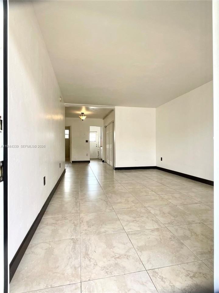 626 Meridian Ave #9 - Photo 4 of 18