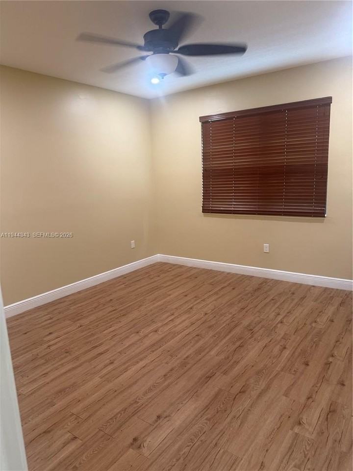 9044 Sw 39th St #9044 - Photo 7 of 15