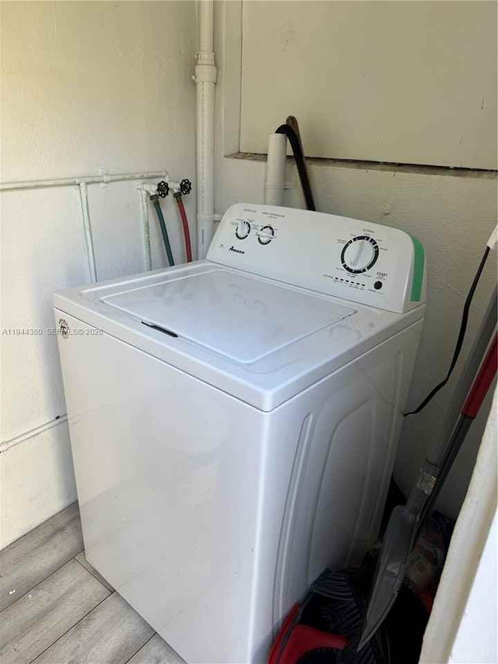 825 N 26th Ave - Photo 7 of 20