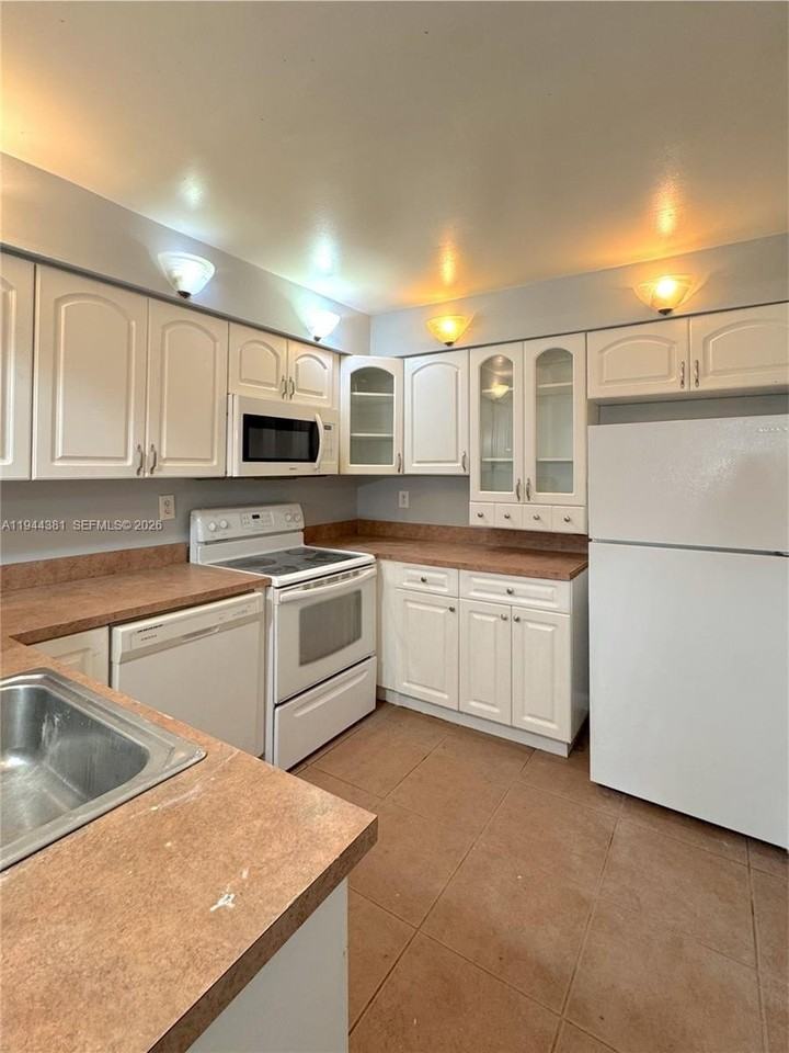 8536 Sw 156th Ct #210 - Photo 7 of 17