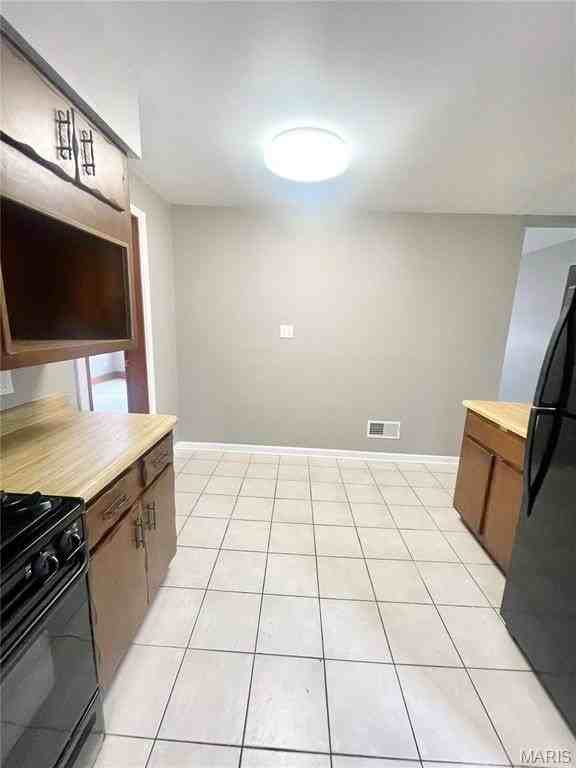 525 N 27th St - Photo 4 of 17