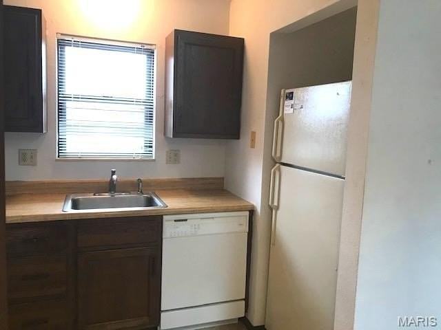 76 Peachtree Ln - Photo 4 of 8