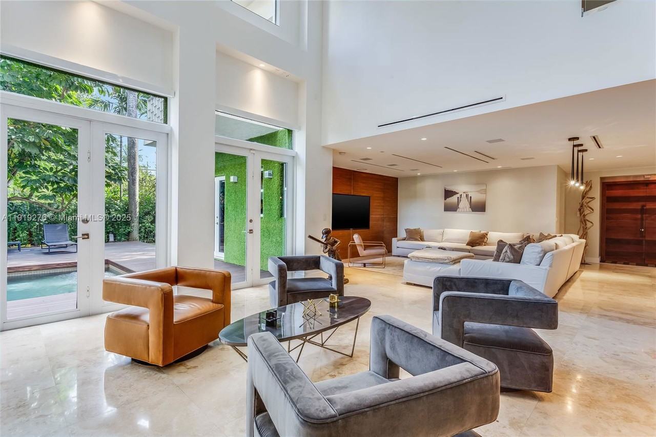 1701 Espanola Dr #SFH - Photo 3 of 8