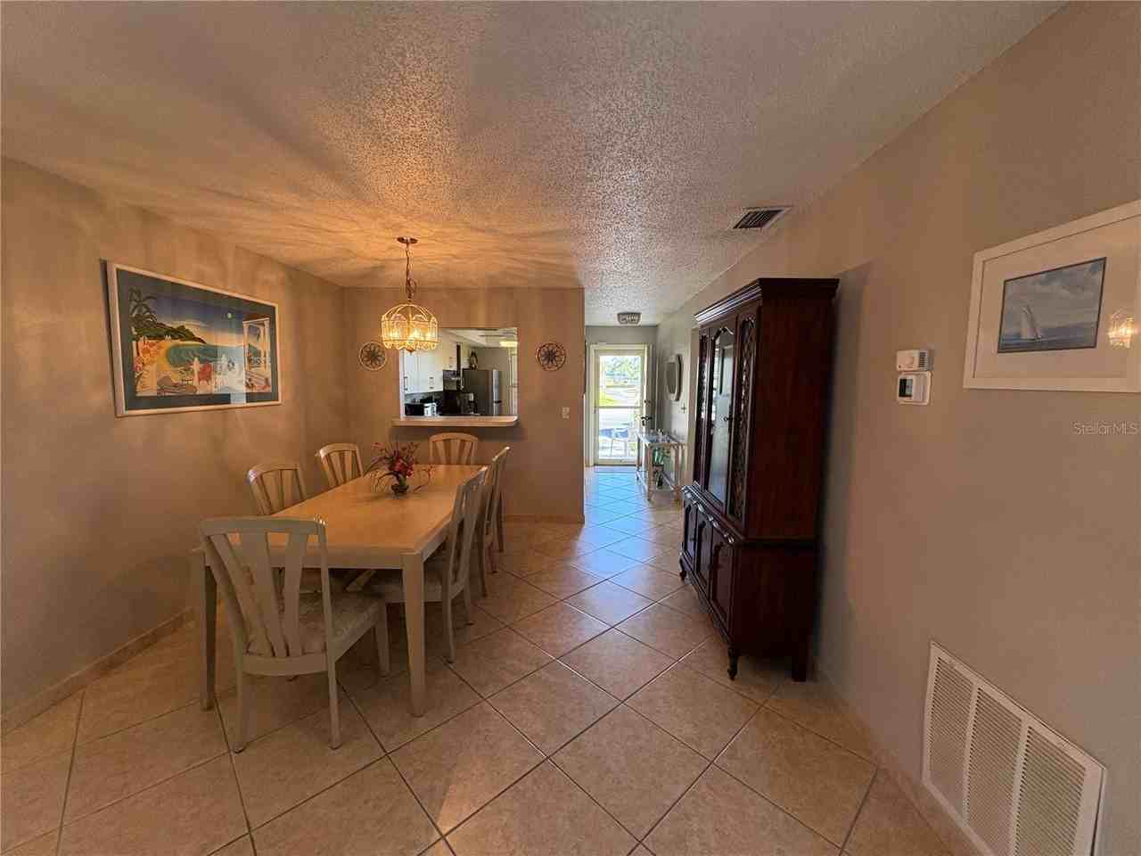 2666 Woodgate Ln #D1 - Photo 7 of 19