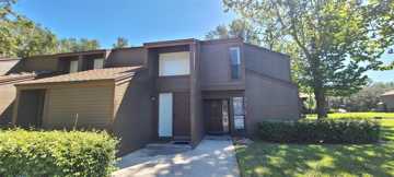 featured image of 22 Oxford Ln #22