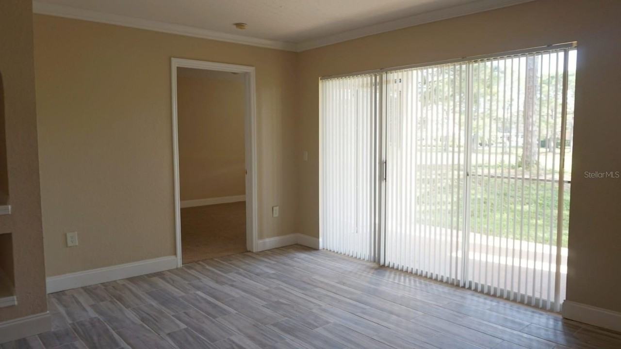 14001 Fairway Island Dr #516 - Photo 5 of 13