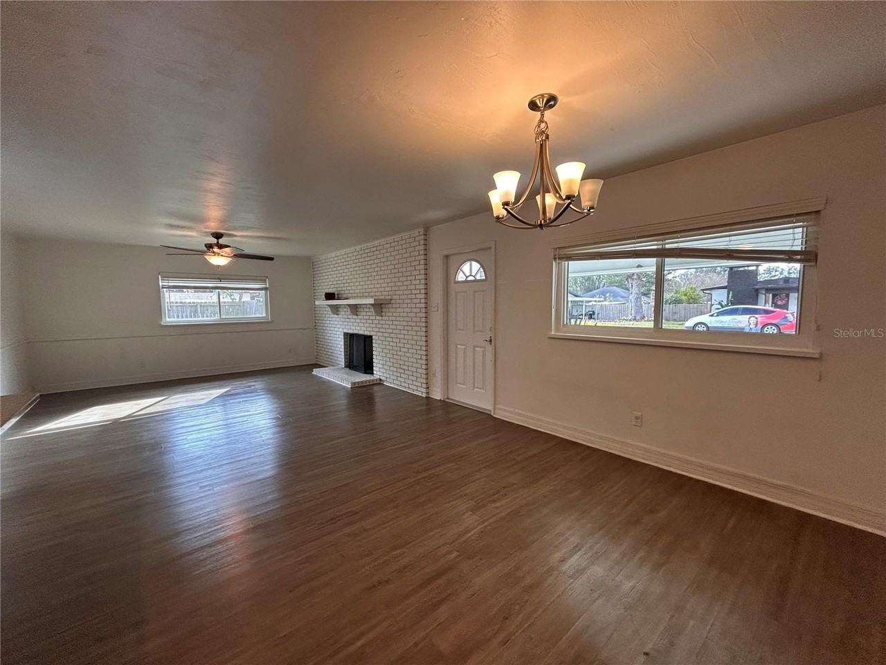 16633 Nw 173rd Ter - Photo 2 of 27