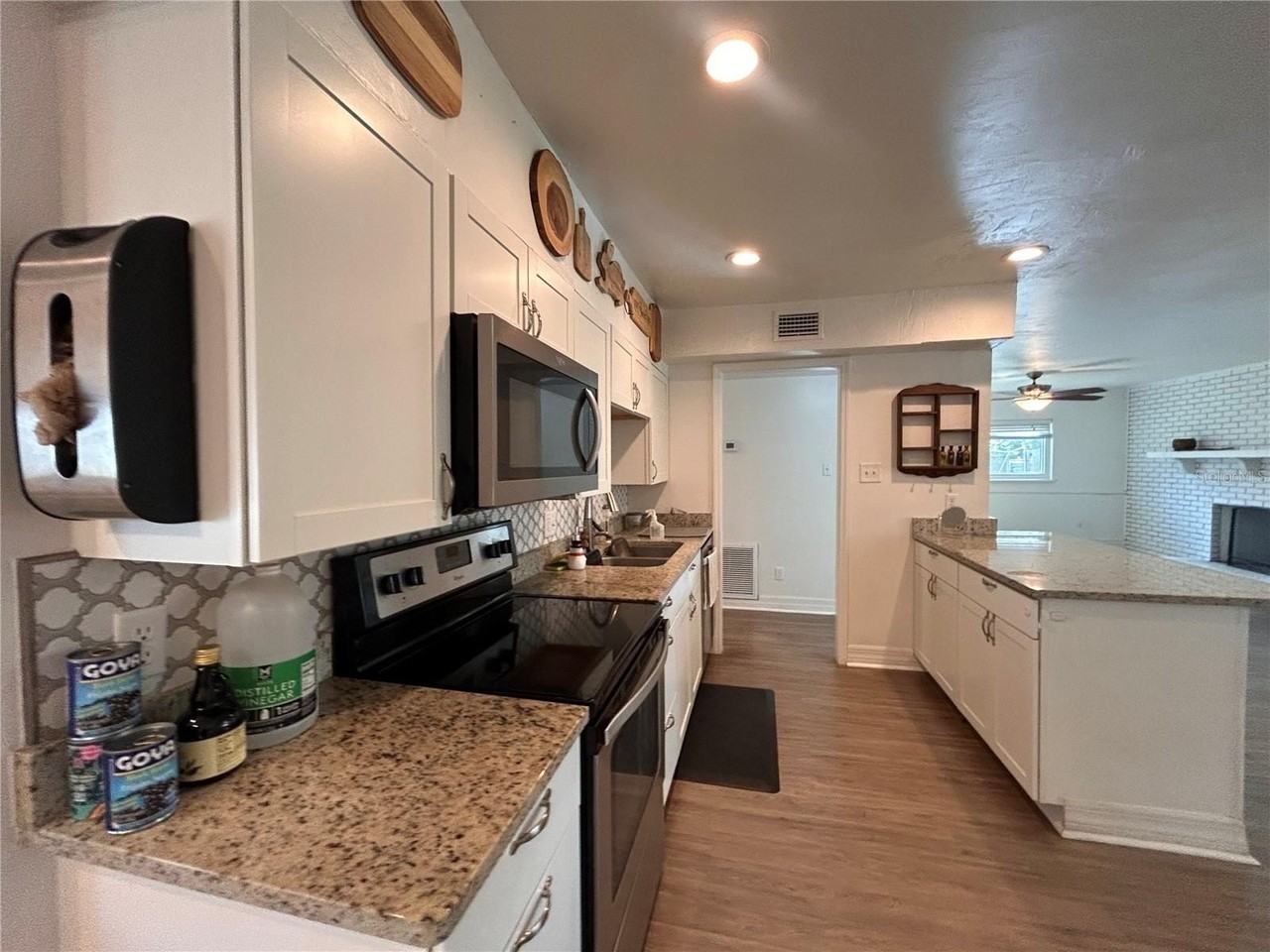 16633 Nw 173rd Ter - Photo 4 of 27