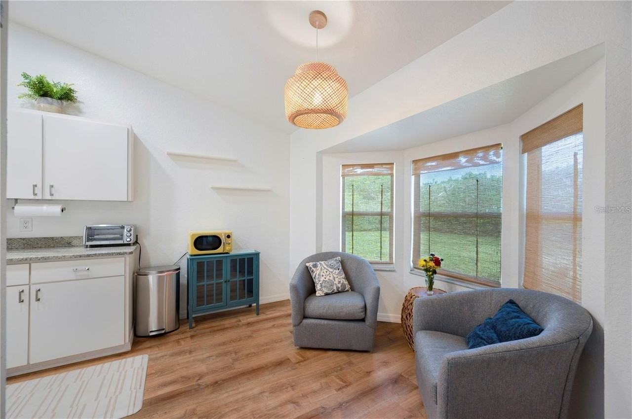 3668 Joshua Ln - Photo 7 of 31