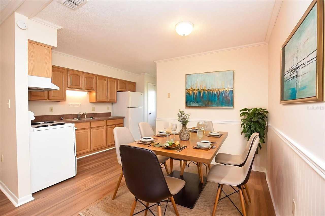 3108 Ellis Ave - Photo 4 of 22