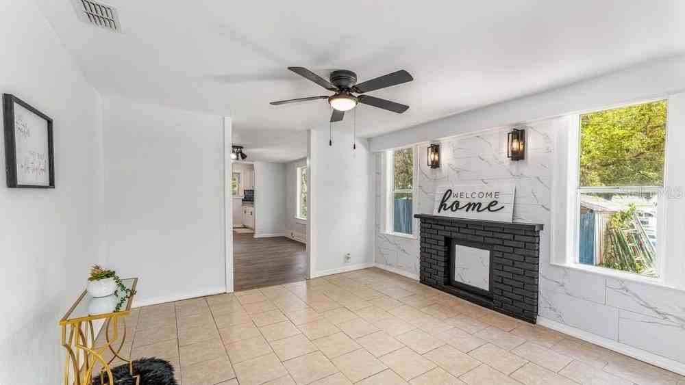 912 E Carolina Ave - Photo 2 of 19