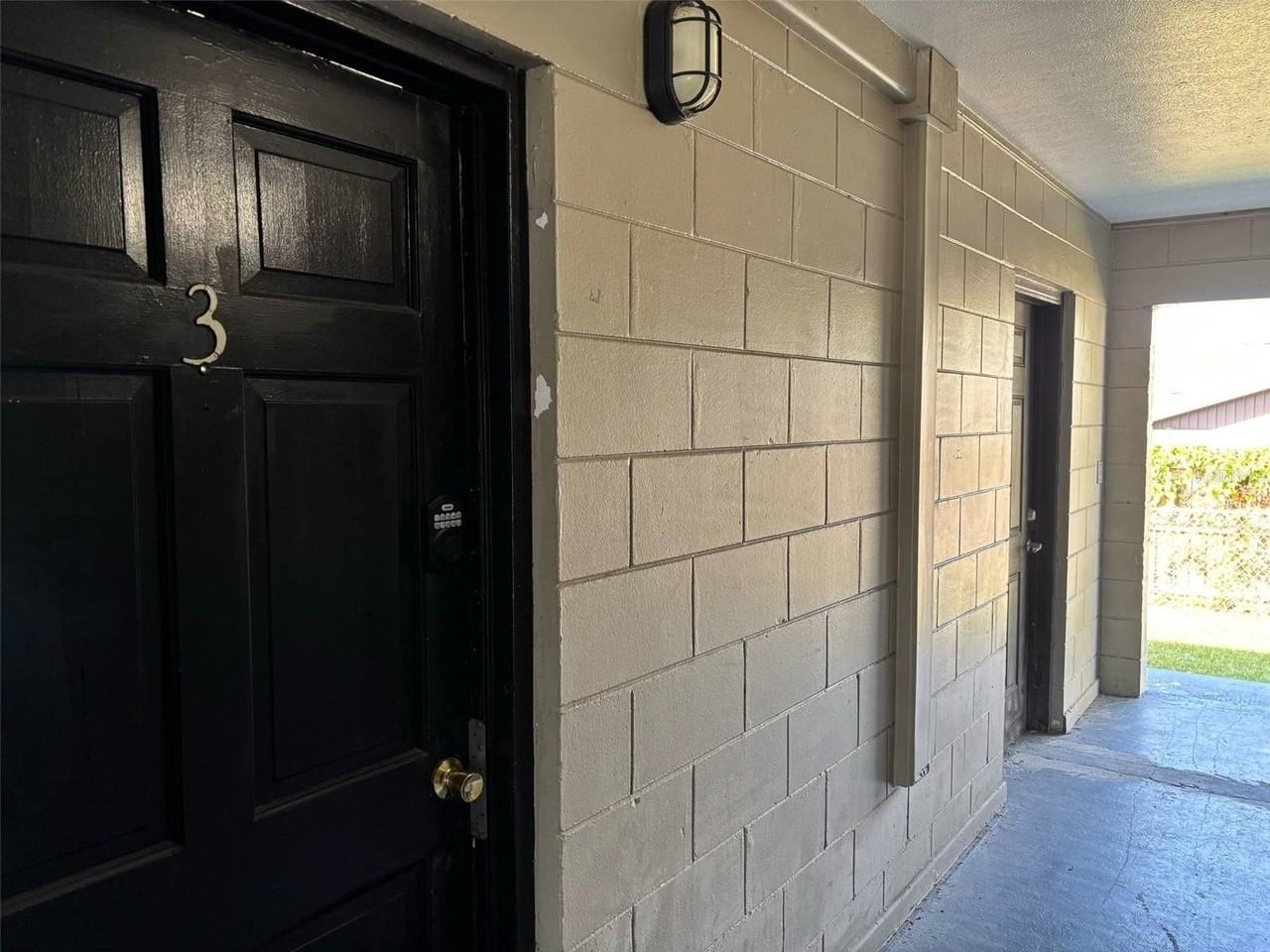 310 Farnol St Sw #3 - Photo 2 of 9