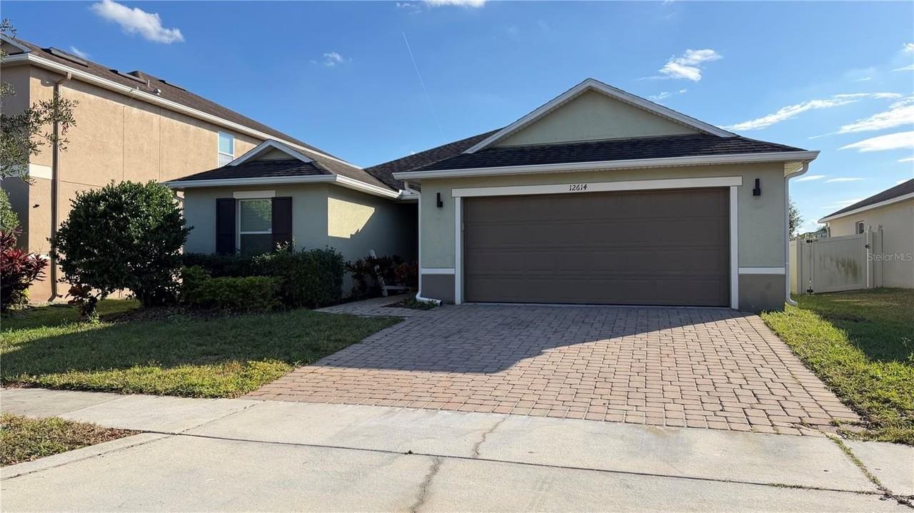 12614 Boggy Pointe Dr - Photo 2 of 50