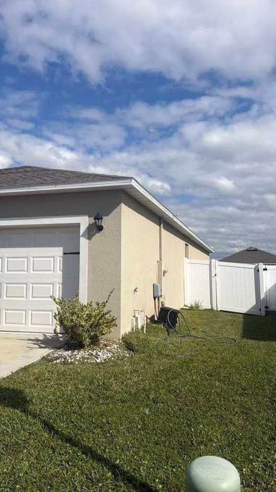 1519 Oak Reserve Dr - Photo 3 of 38