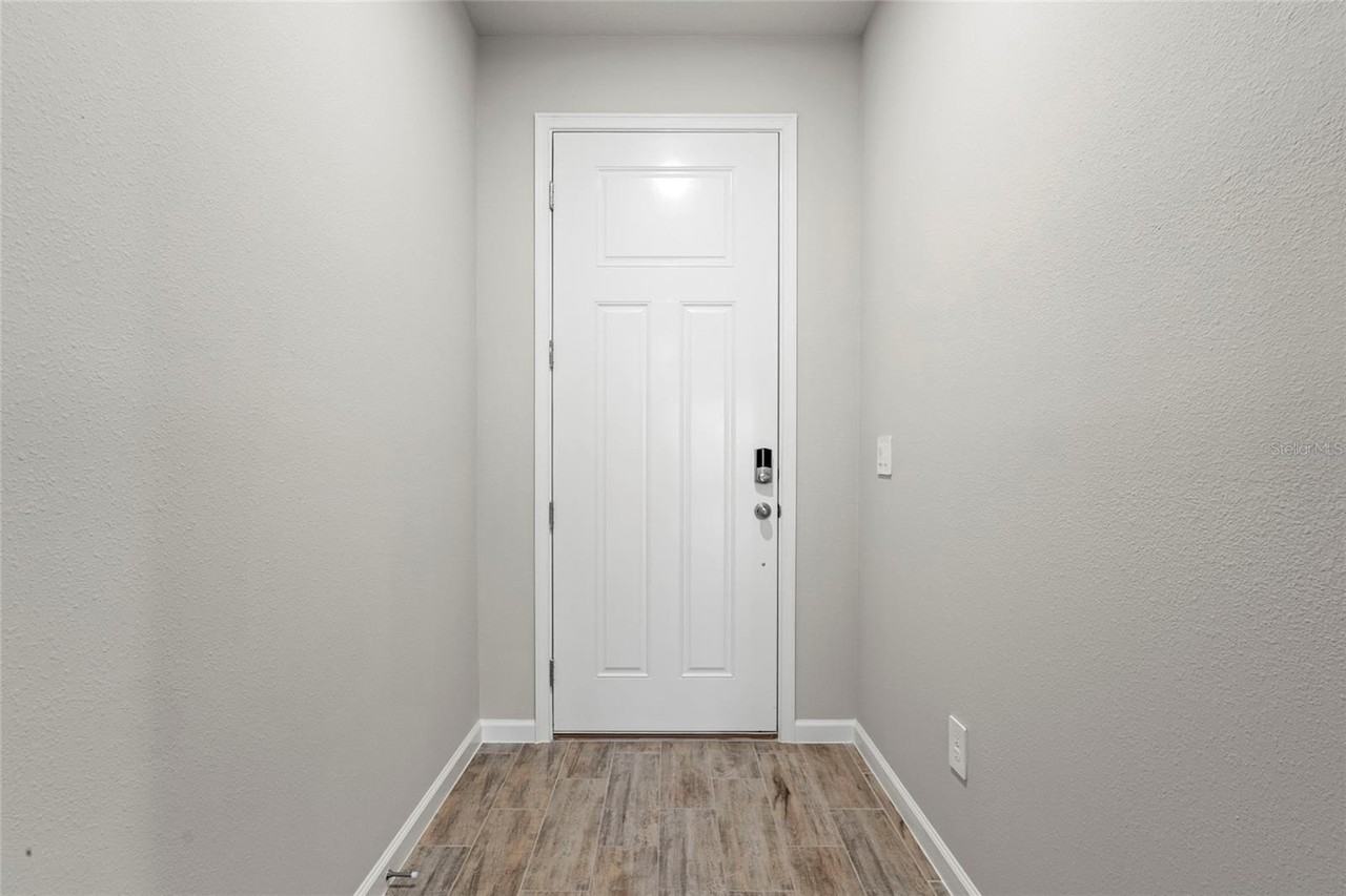 4160 Cloud Hopper Way - Photo 3 of 35