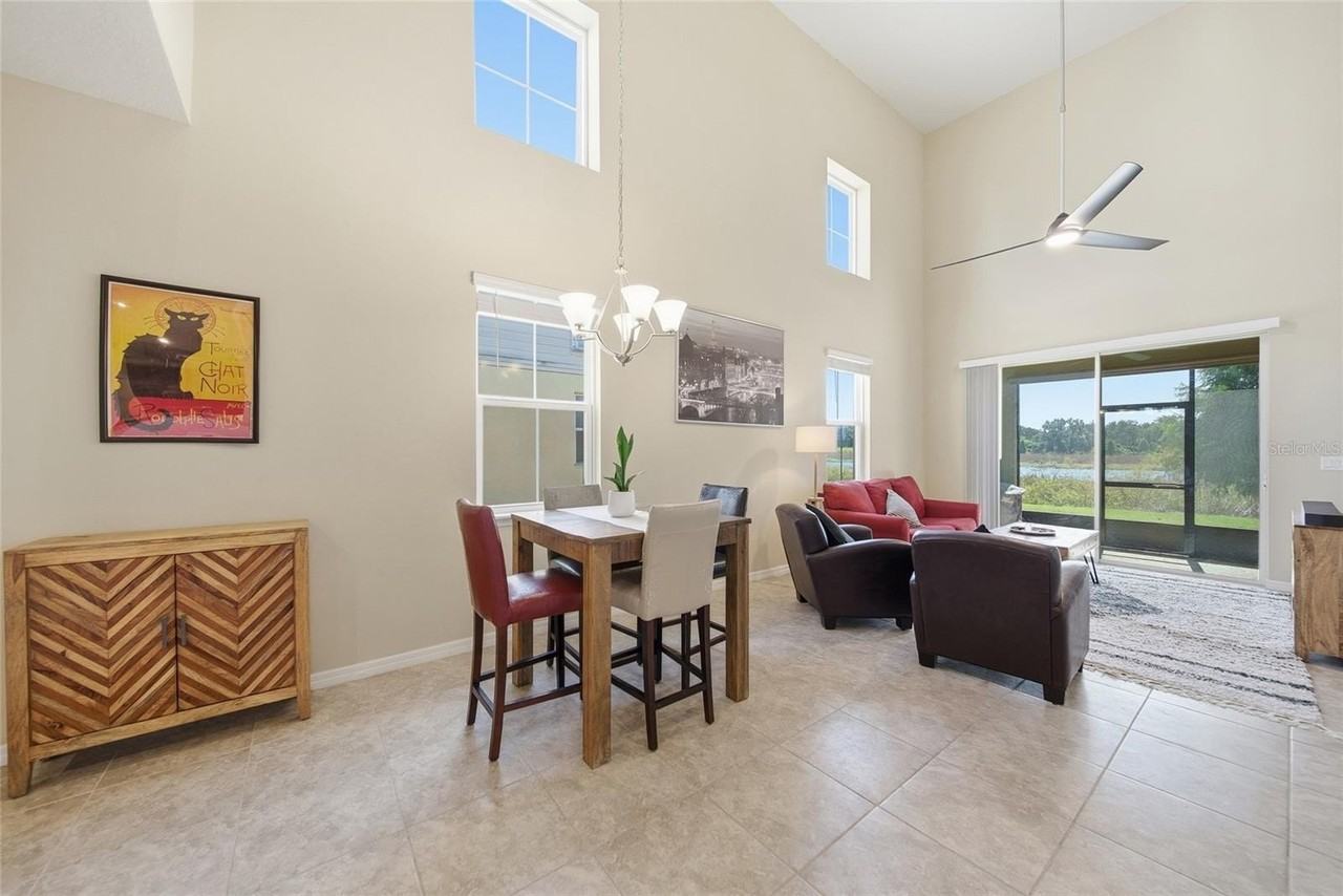 10811 Verawood Dr - Photo 4 of 21