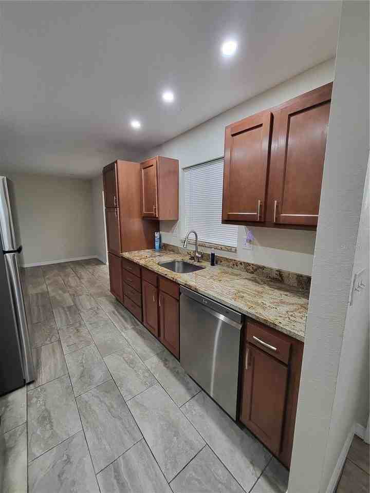 1602 Council Dr - Photo 5 of 18