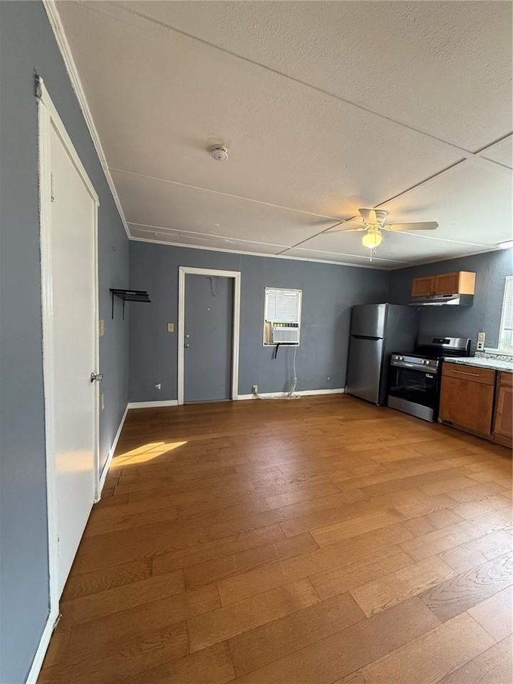 6212 Missouri Ave - Photo 6 of 13