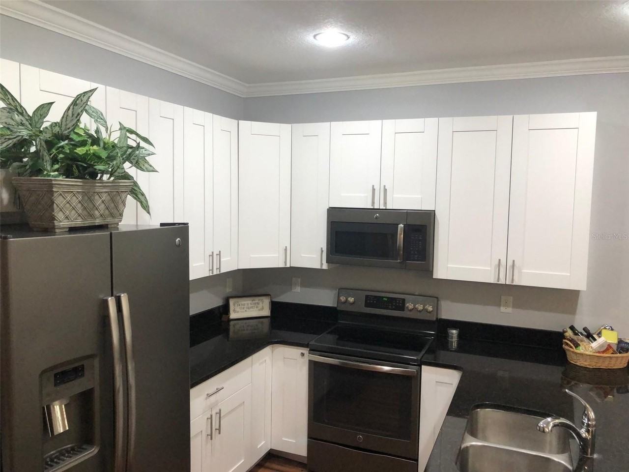 6921 Interbay Blvd #4 - Photo 3 of 15