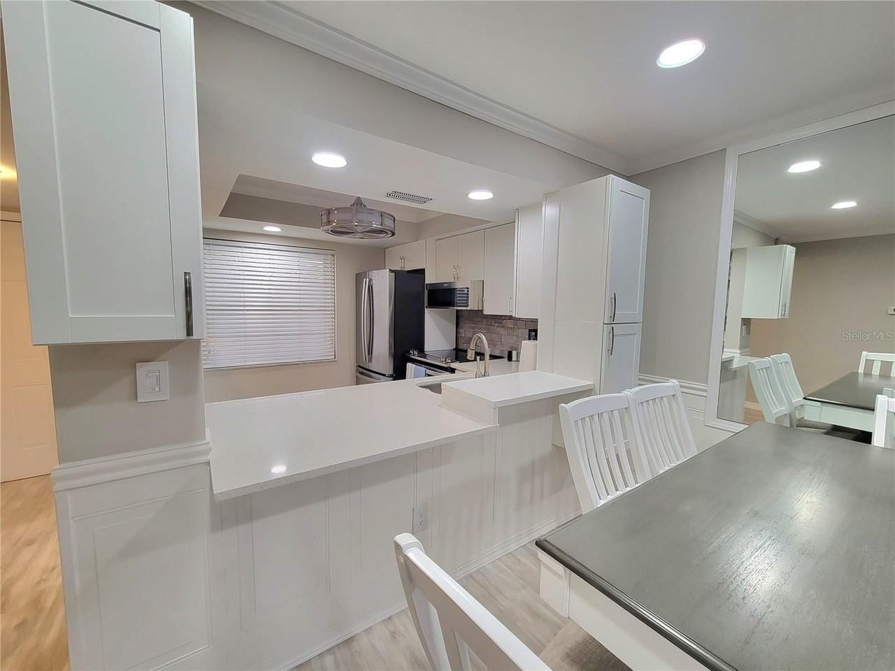 930 Virginia St #203 - Photo 4 of 30