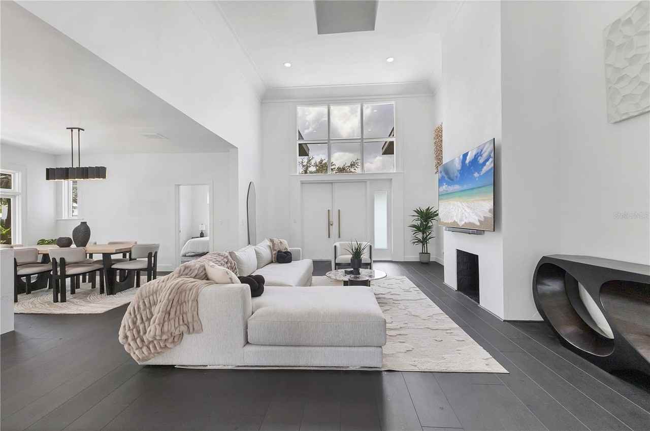 35 Aegean Ave - Photo 5 of 23