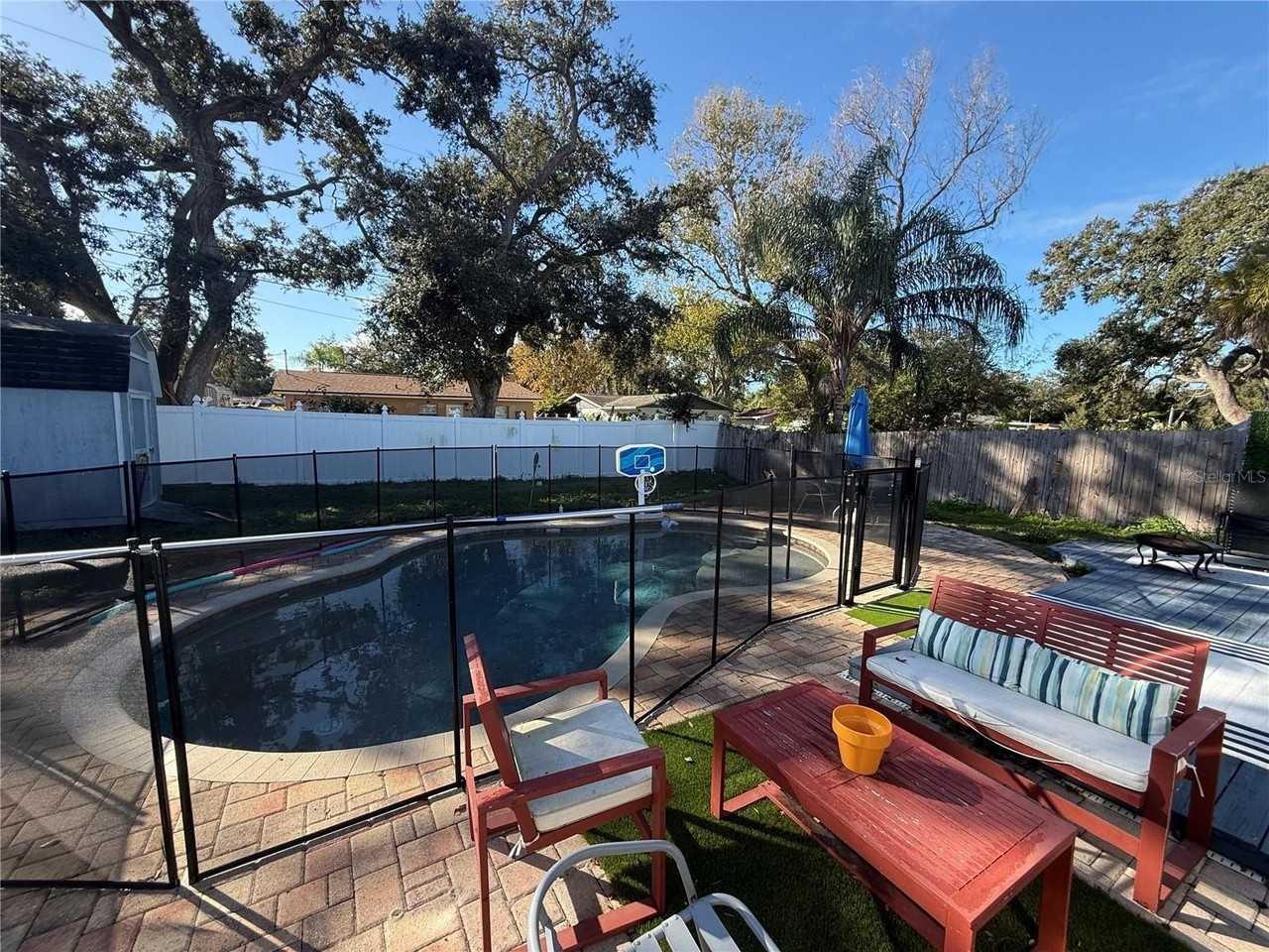 3066 19th Pl Sw - Photo 4 of 18