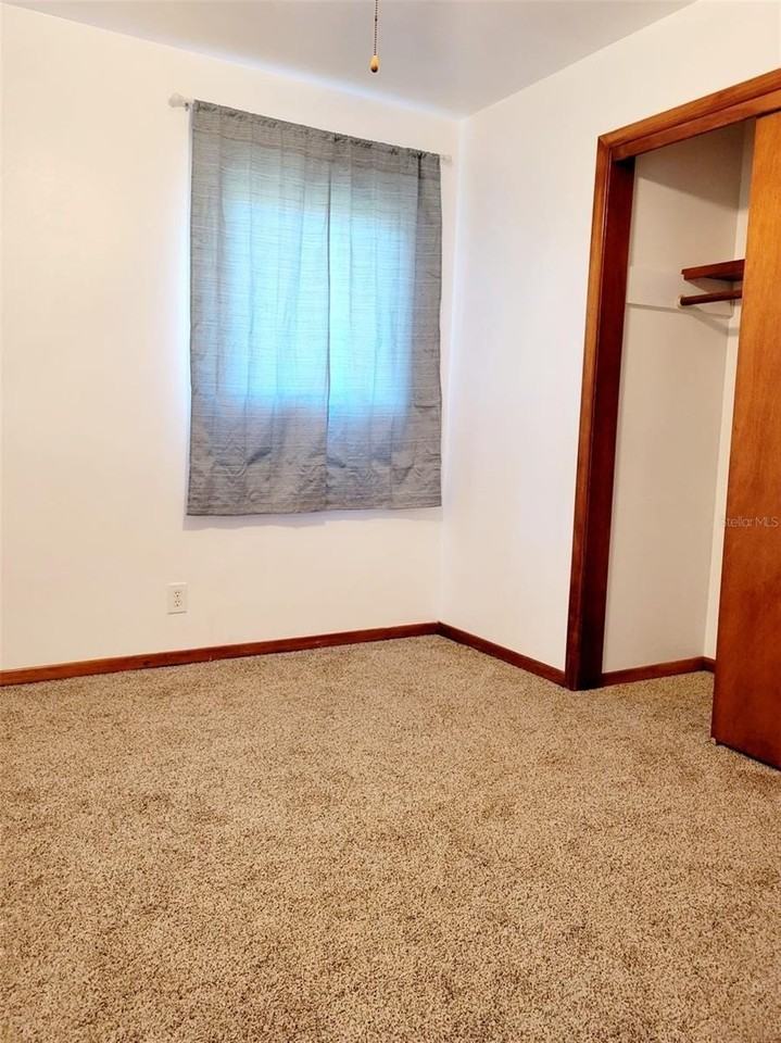 550 Pent St - Photo 7 of 10